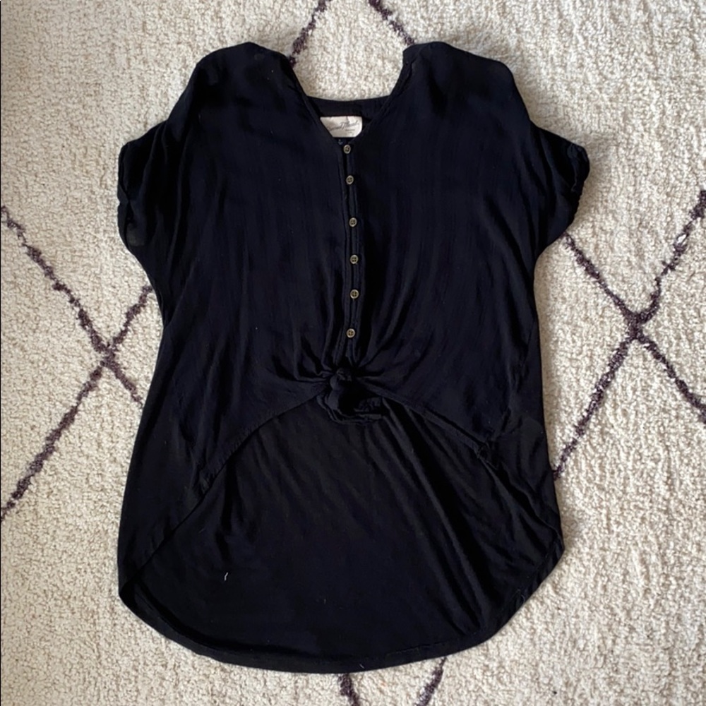 High-Low Lightweight Black Shirt